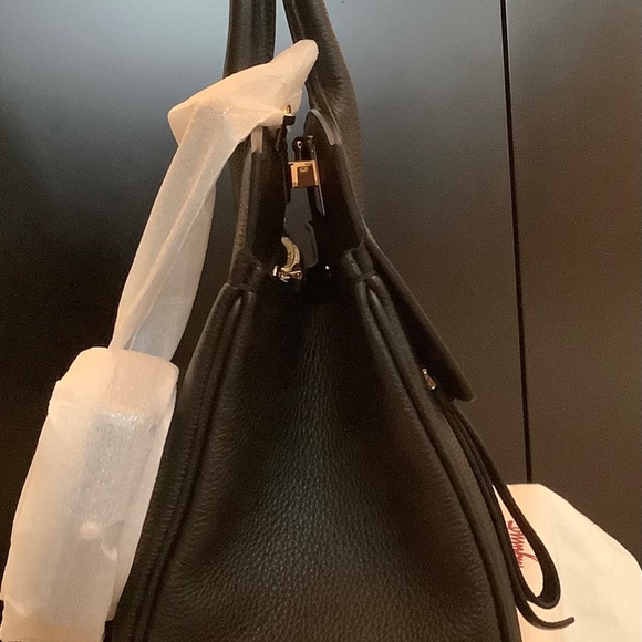 NWT Salvatore Ferragamo Medium Studio Top Handle Bag Black - Picture 2 of 5